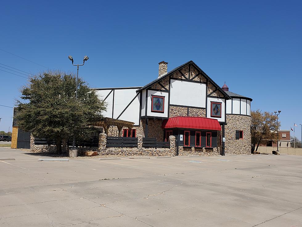 It’s Long Past Time to Bring in a Bulldozer at This Former Lubbock Sports Bar