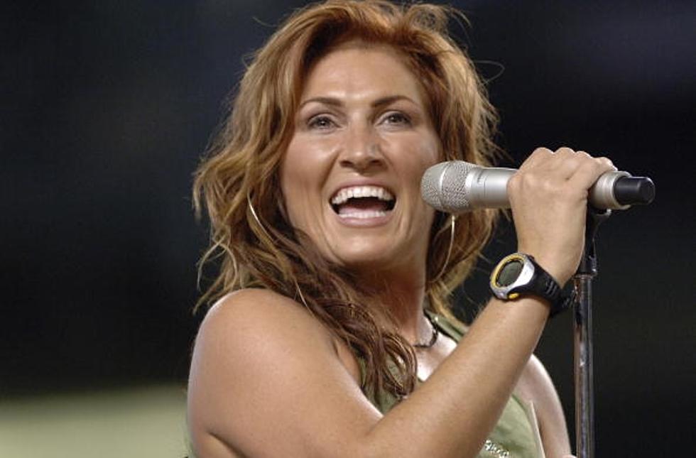 Jo Dee Messina on “Celebrity Holiday Homes” and Planning Comeback [VIDEO]