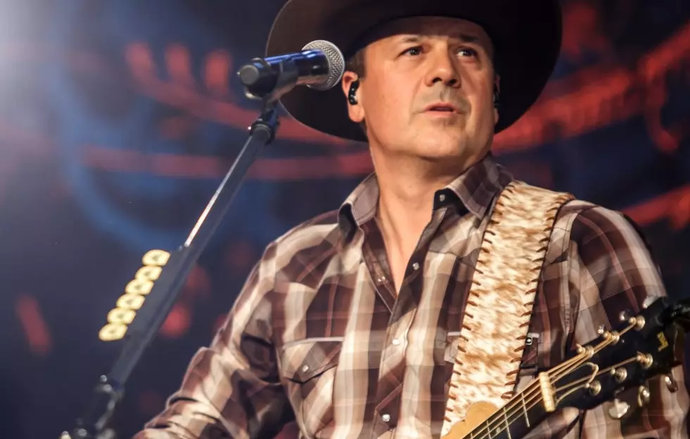 Texas Country’s Roger Creager to Play Cook’s Garage In June