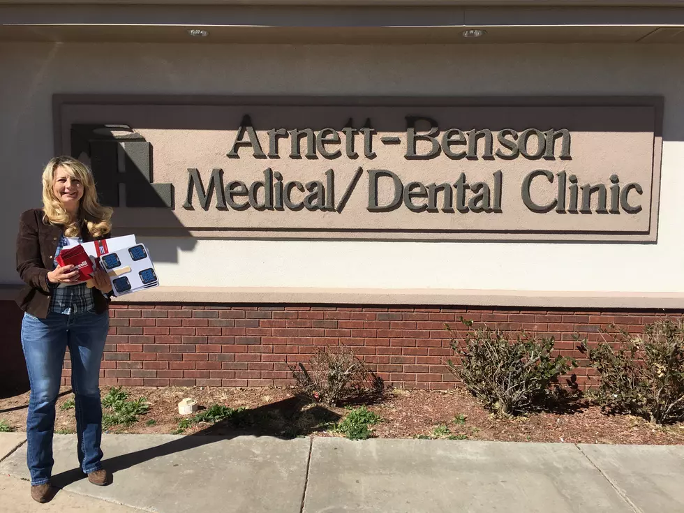 Bringing Bundtinis To Cardiologists of Lubbock and Arnett Benson Medical/Dental Clinic