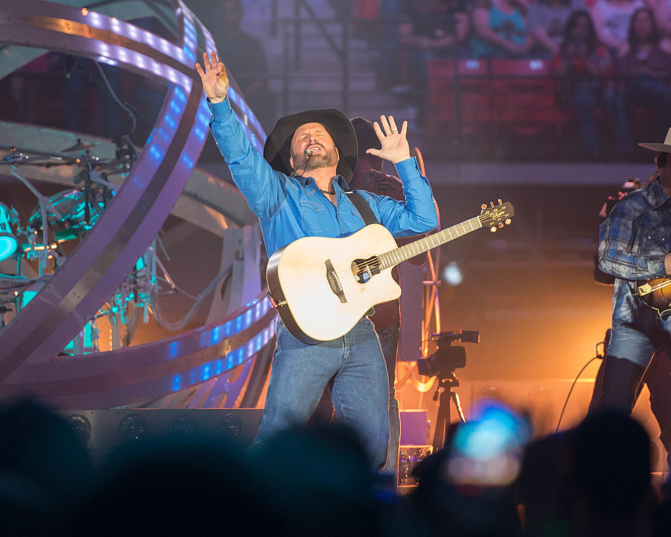 Garth Brooks Wows Lubbock at First Show in 20 Years – See the Pictures