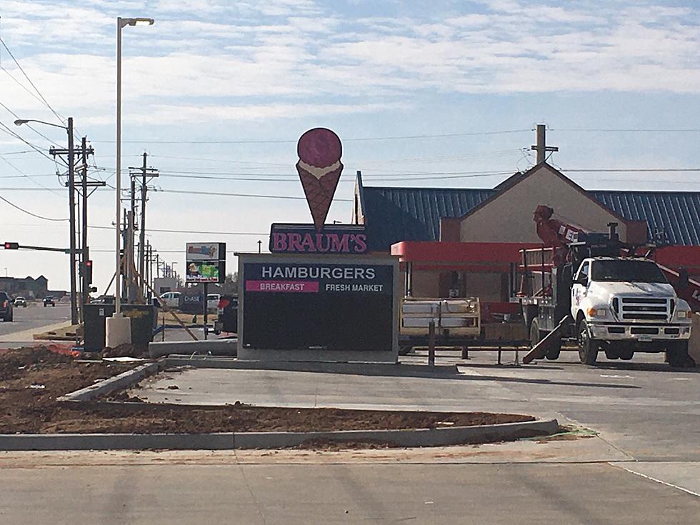 Signs Are Now Up at Lubbock’s Highly-Anticipated Braum’s Restaurant