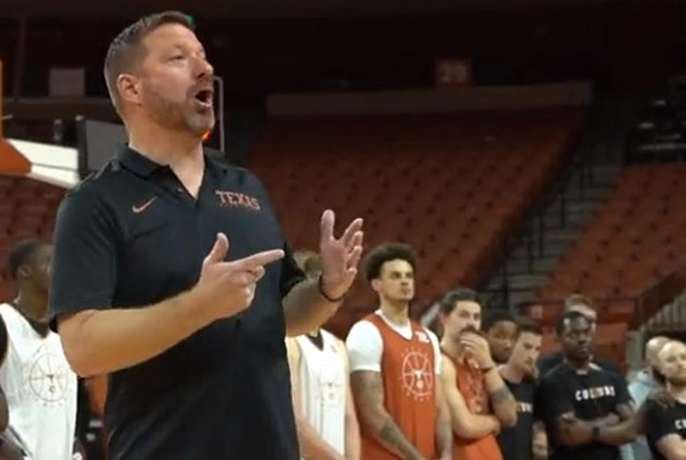 Delusional Chris Beard: Texas' Student Section 'Best in Country'