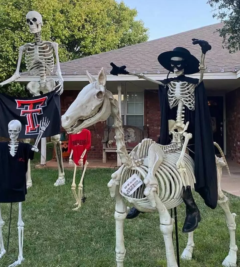 Texas-Sized Skeletons That Change Daily Are Back at Wolfforth Home
