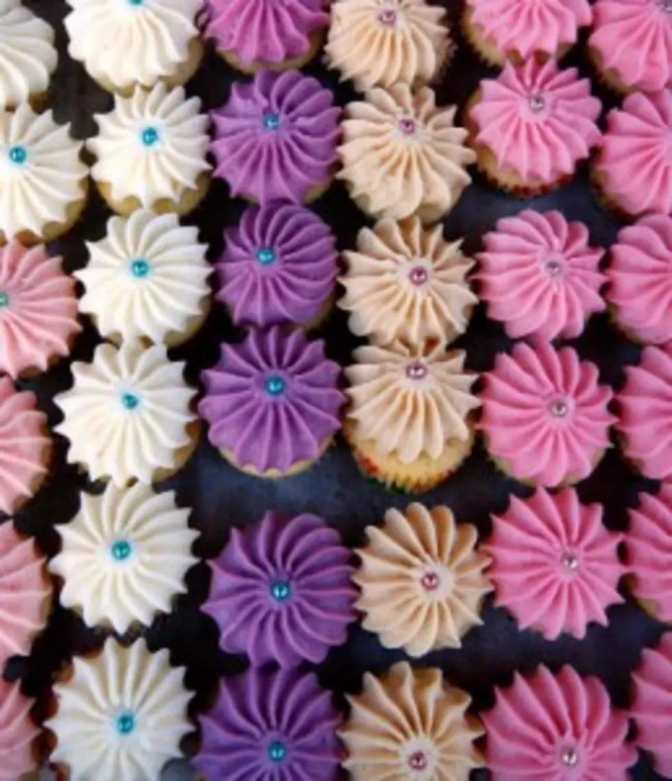 TSA Attempts to Defend Decision to Confiscate Cupcakes