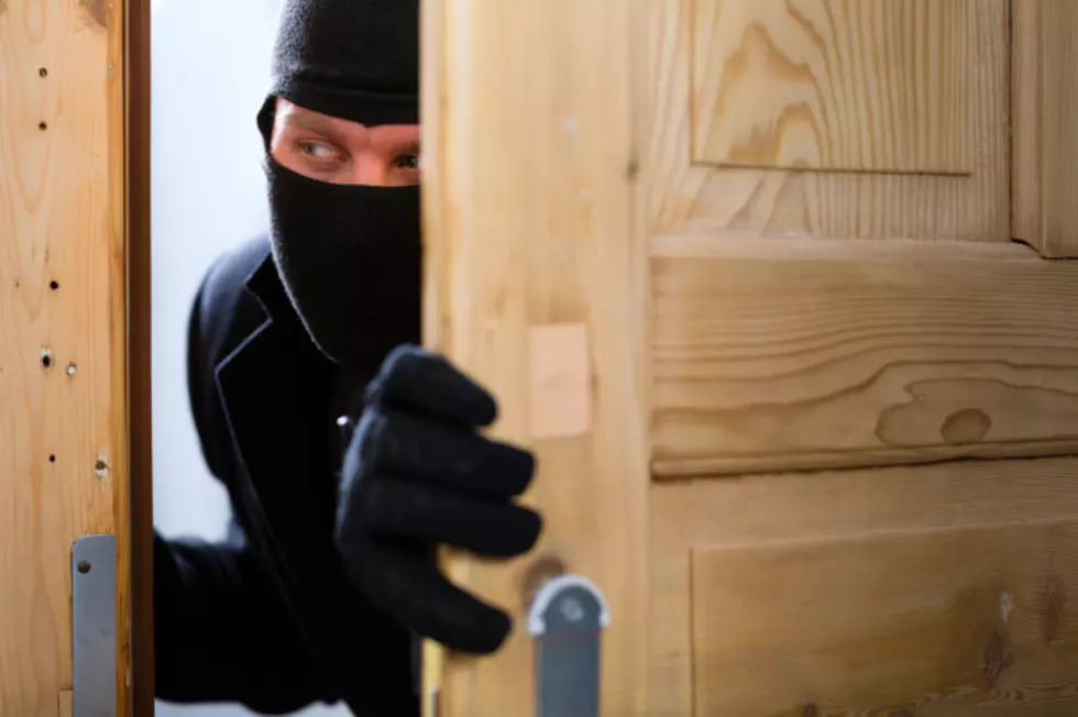 The Simple Way Burglars Are Marking Homes as Targets