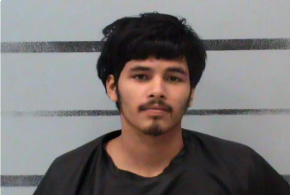 A Lubbock man Caused Police to try Calm Him Down During Transport