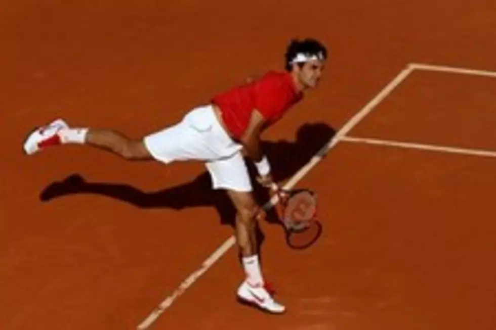 Roger Federer and Andy Murray Both Advance in French Open