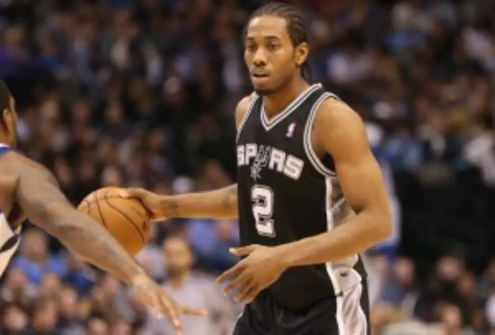 Kawhi Leonard Leads San Antonio Spurs to Win Over Cleveland Cavaliers