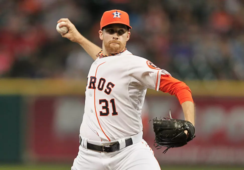 Red Sox Sign Former Astros Pitcher to 1-Year Contract