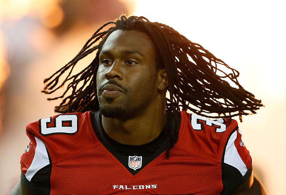 Steven Jackson Tweets Bat Signal With His Number to Cowboys