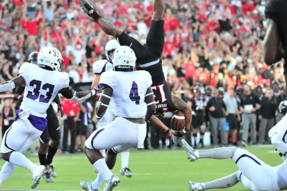 Stephen F. Austin Coach Gives Texas Tech Fans the Middle Finger [Watch]