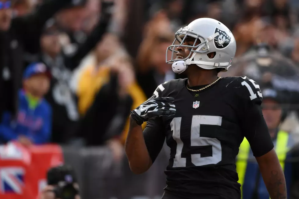 Michael Crabtree Is the Oakland Raiders Wide Receiver AND Backup Quarterback?