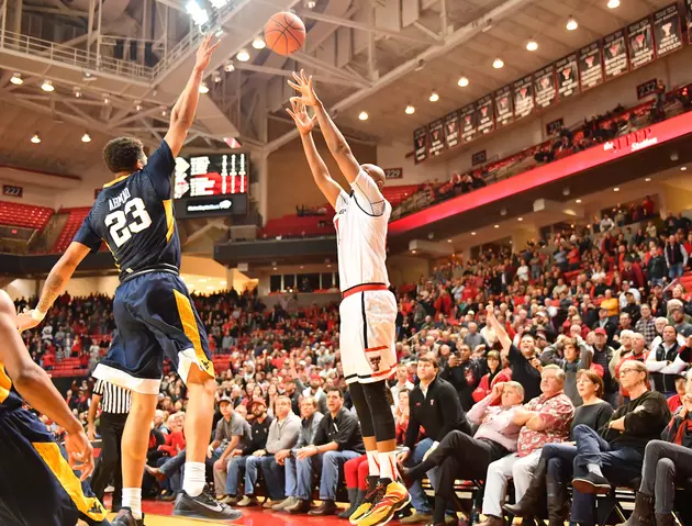 Texas Tech&#8217;s Anthony Livingston Drains Incredible Shot to Beat West Virginia in OT