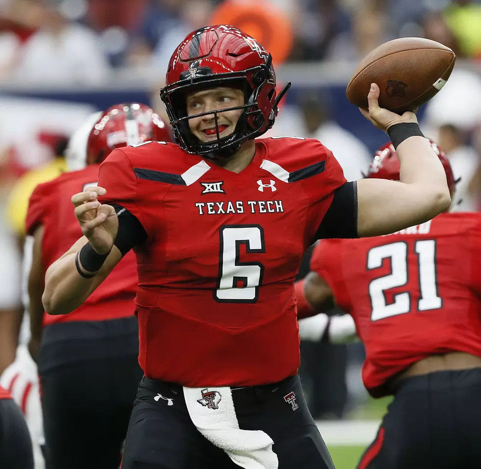 Two Quarterbacks Transfer Out of Texas Tech After Spring Football