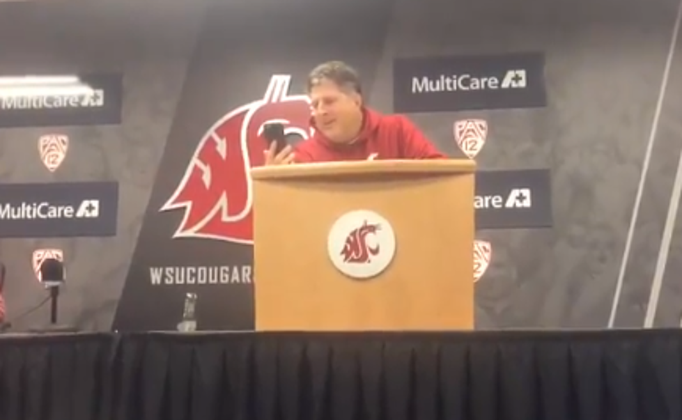 Mike Leach Has a Bizarre Live Reaction to Kliff Kingsbury’s Clothes [Watch]
