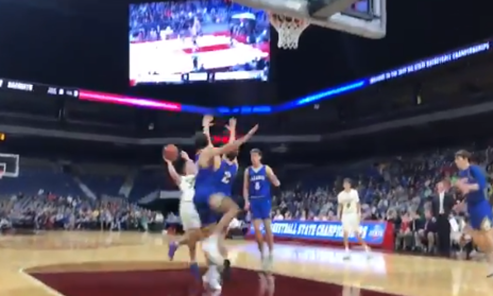 Jayton Heads To State Championship Game After This Insane Buzzer Beater [WATCH]