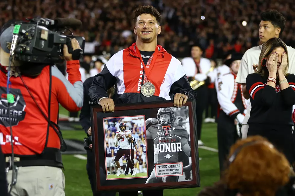 Patrick Mahomes Inducted to the Ring of Honor During Halftime Ceremony