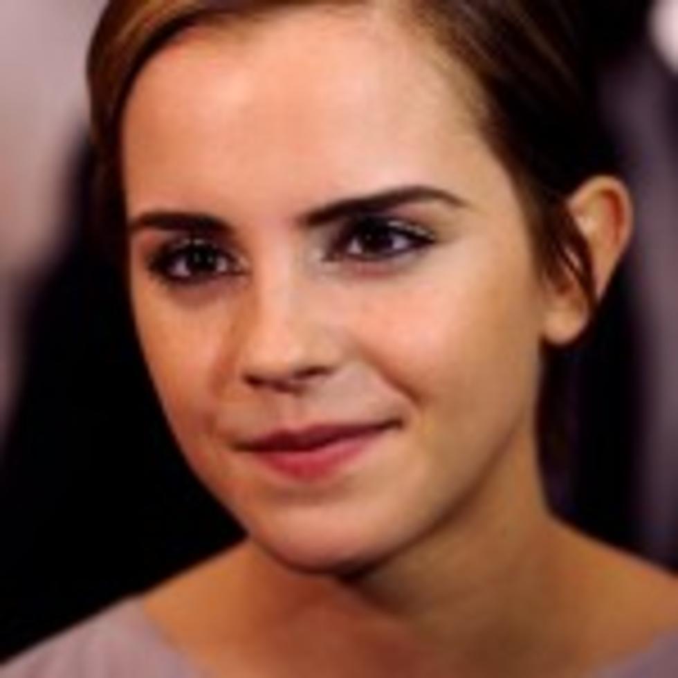 Is It Just Me Or Is Emma Watson Looking Kinda Lesbianish?