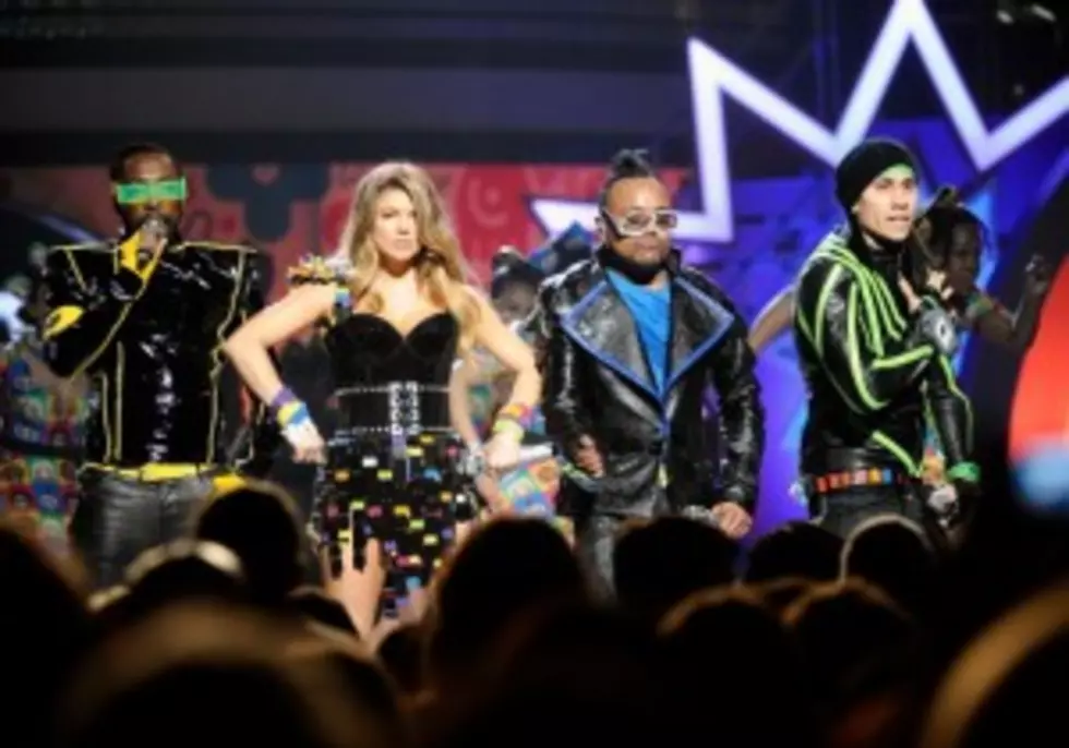 Josh Duhamel Gets Wife Fergie And The Rest of The Black Eyed Peas For Benefit Concert [Video]