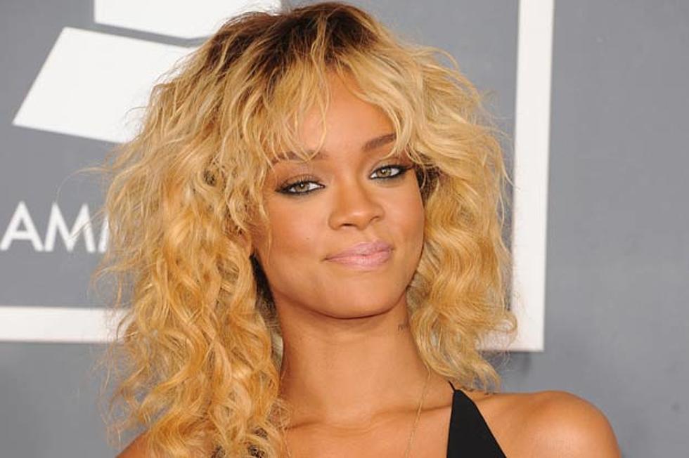 Rihannas Disses Fan On Twitter