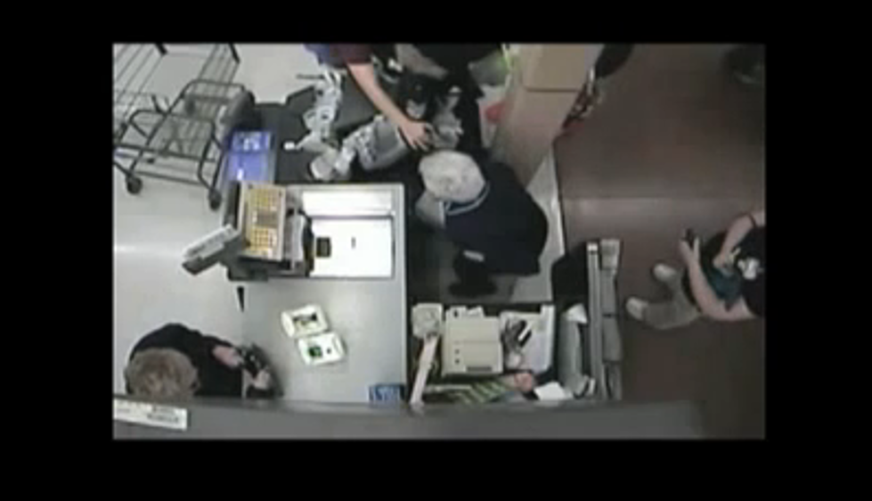 Jacquetta Simmons Punches 70 Year Old Cashier In The Face [VIDEO]