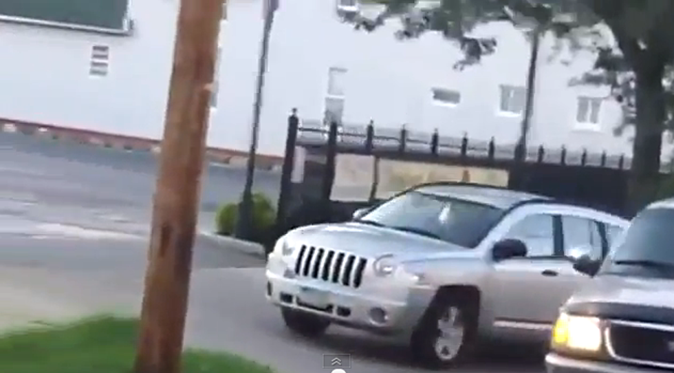Woman Drives On Sidewalk To Avoid Stopping For School Bus  – [VIDEO]