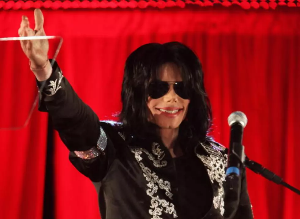 High School Kid Nails Michael Jackson Dance At Talent Show [VIDEO]