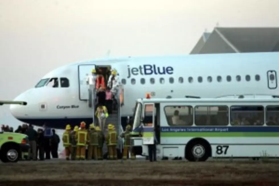 Court Orders JetBlue Pilot Clayton Osbon Held Without Bond