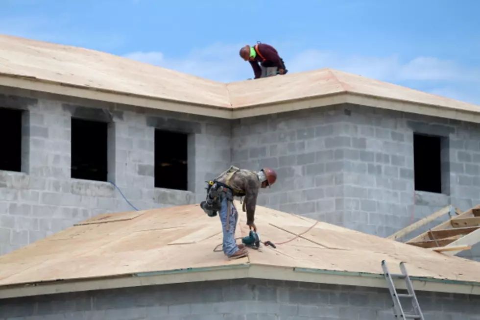 US Builder Confidence Dips Amid Budget Impasse