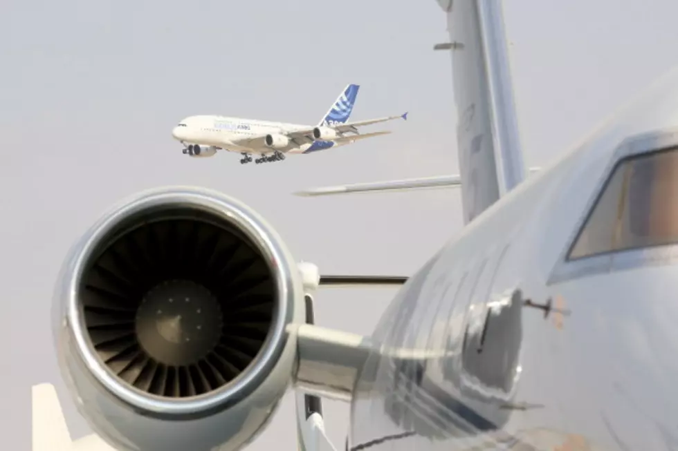 American Airlines Jet Diverted To Little Rock Due To Leak