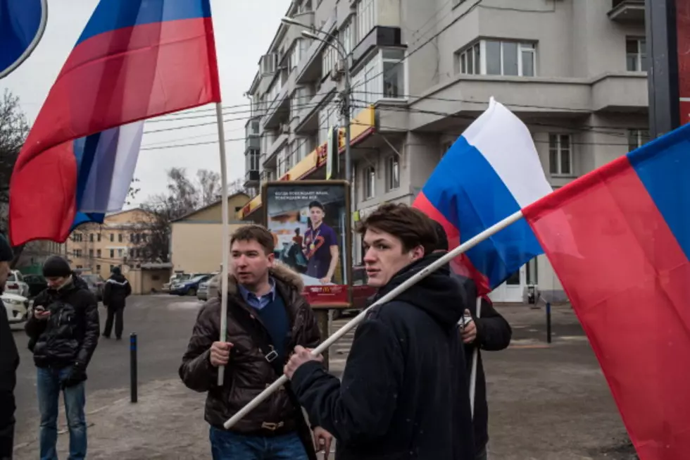 Government Building In Ukraine Stormed By Crowd Bearing Russian Flags