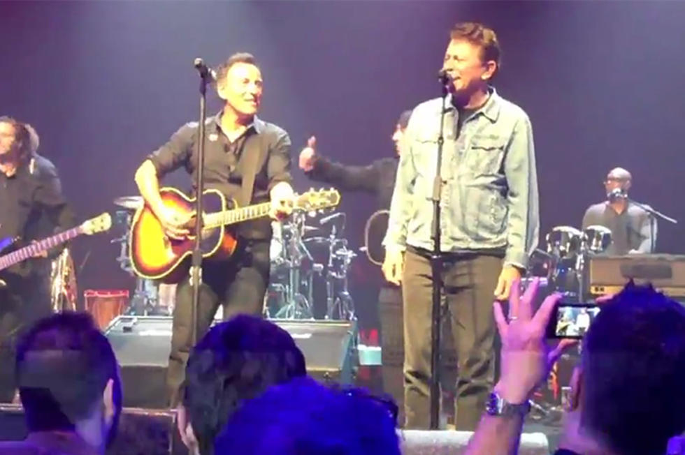Bruce Springsteen and Famous Friends Sing ‘This Land Is Your Land’ at SxSW