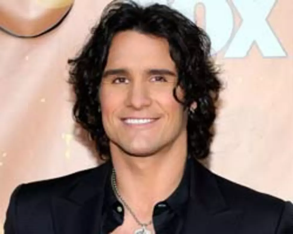 Joe Nichols Is Happy for Blake Shelton’s ‘Who Are You When I’m Not Looking’ Success