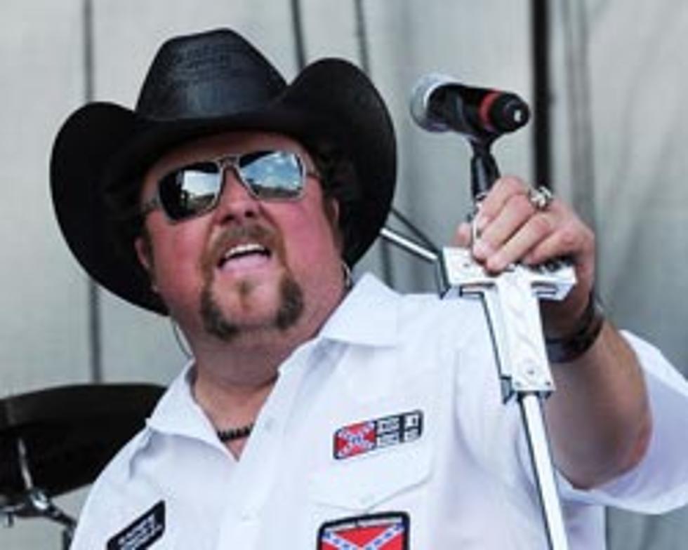 Colt Ford Shows His Roots in New ‘Country Thang’ Video Featuring Dallas Davidson