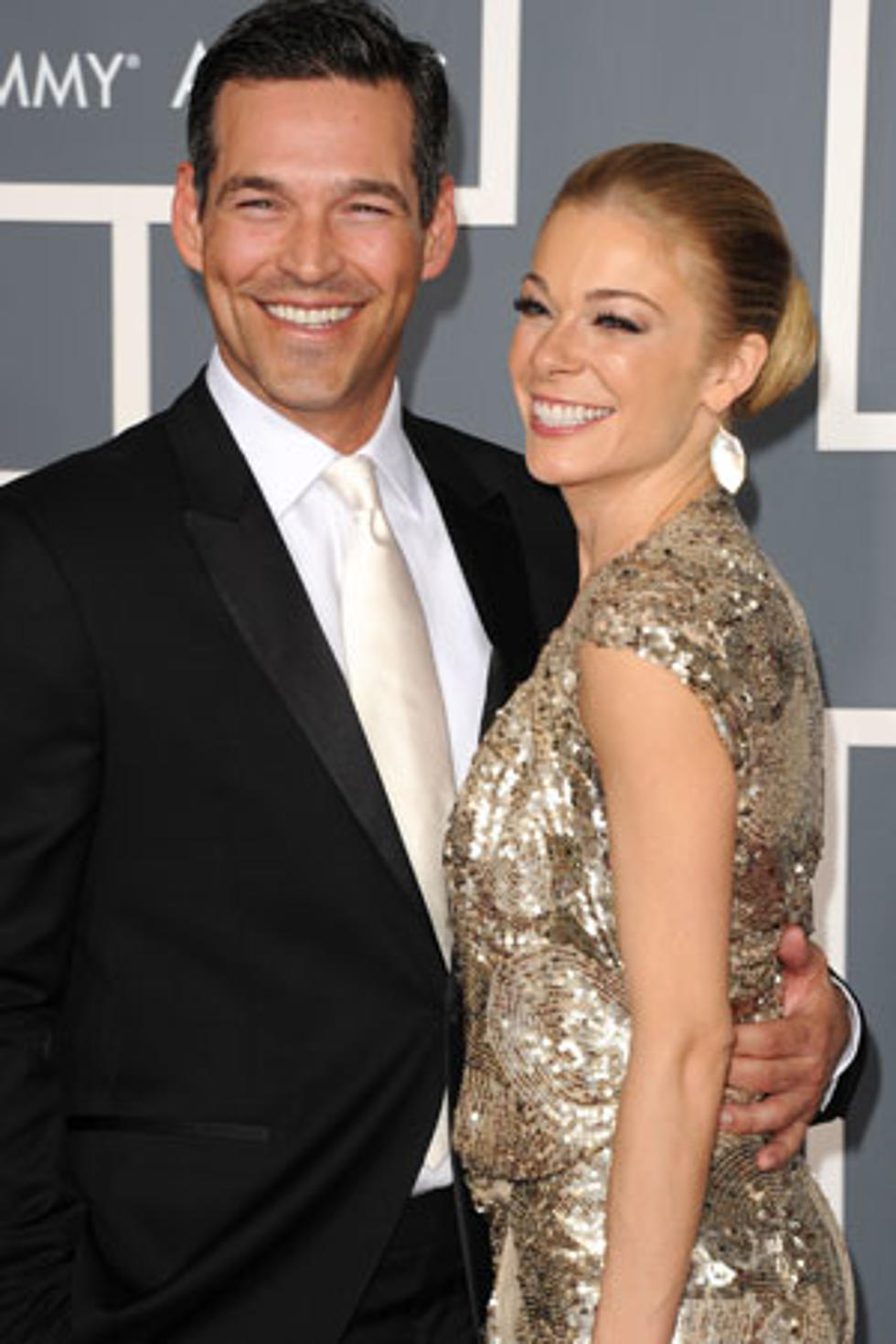 LeAnn Rimes and Eddie Cibrian Had First Wedding Dance to Patty Griffin&#8217;s &#8216;When It Don&#8217;t Come Easy&#8217;