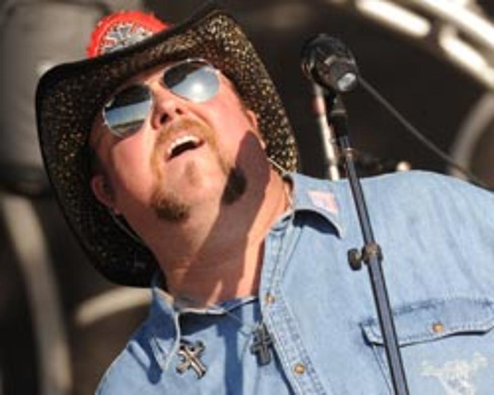 Colt Ford Wants to ‘Waste Some Time’ in New Summer-Inspired Video