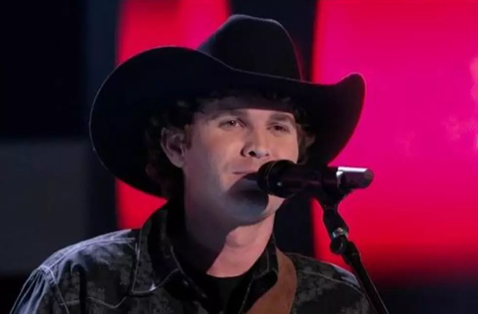 Curtis Grimes Fails to Impress Blake Shelton, Yet Reels In Cee Loo Green With &#8216;Hillbilly Bone&#8217; on &#8216;The Voice&#8217;