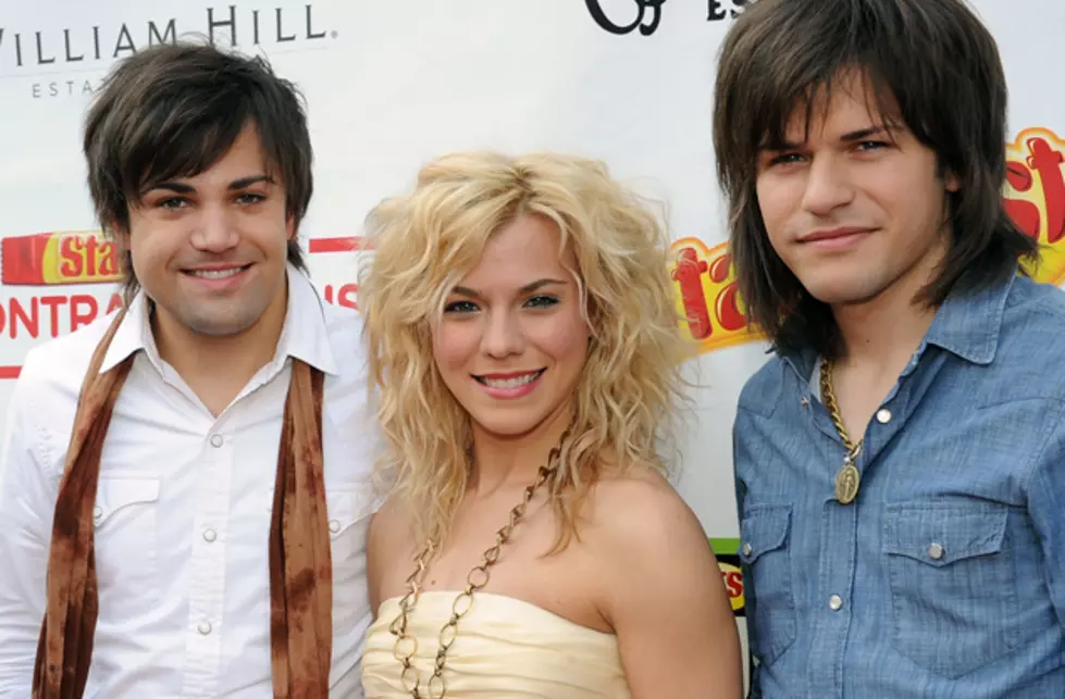 The Band Perry Score CMT Breakthrough Video of the Year Award for &#8216;If I Die Young&#8217;
