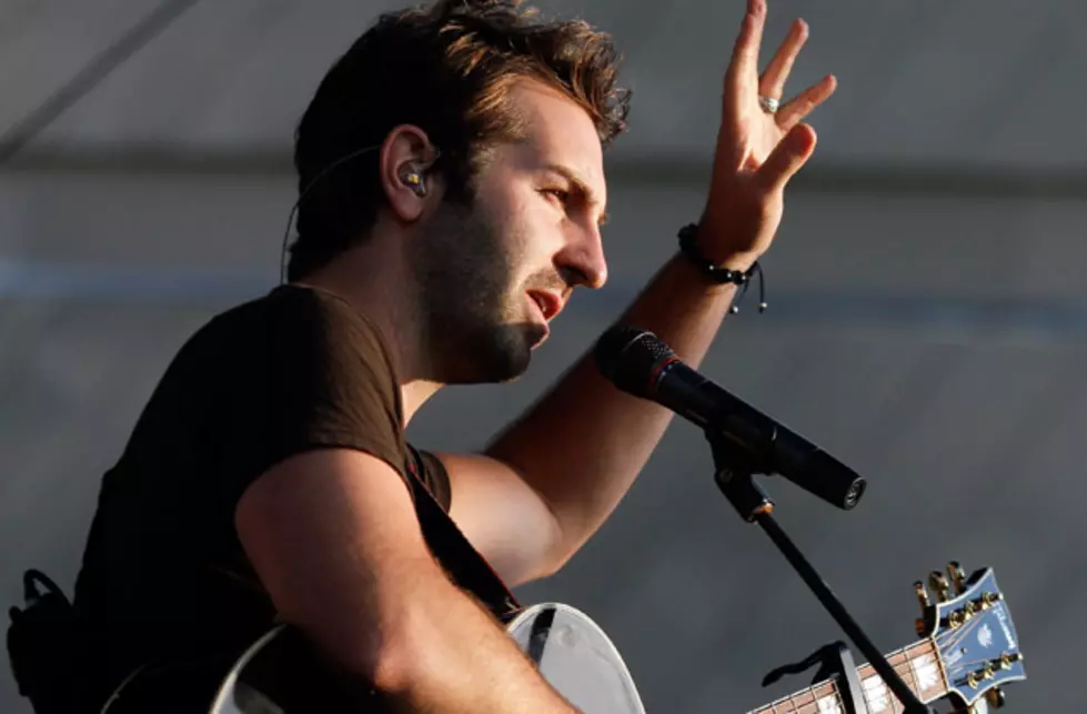 Josh Kelley Shows His &#8217;90s Rock Roots With Stone Temple Pilots Cover