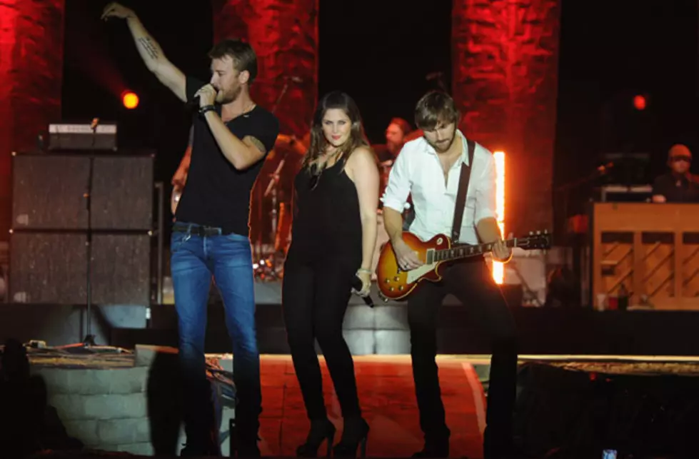 Lady Antebellum Hold On to No. 1 With &#8216;Just a Kiss&#8217;