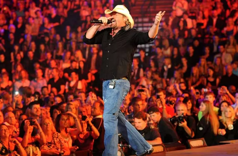 Toby Keith Covers Waylon Jennings, Chuck Berry + More for Deluxe Version of &#8216;Clancy&#8217;s Tavern&#8217;
