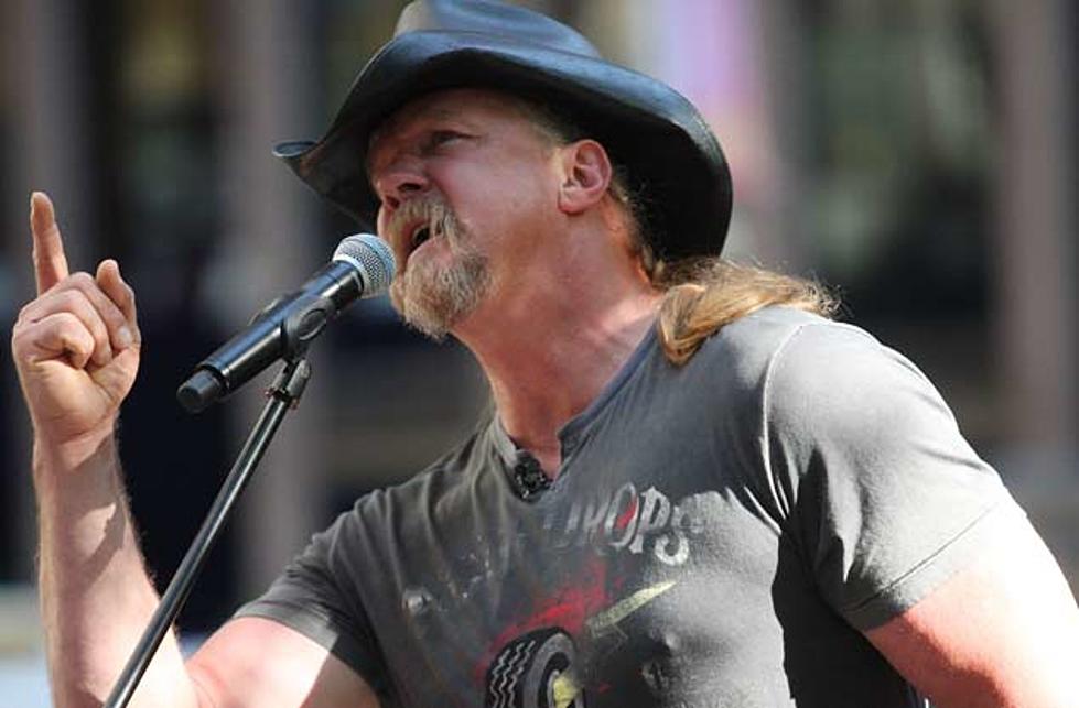 Trace Adkins Revisits Rough Neck Job on Oil Rig on &#8216;Day Jobs&#8217;