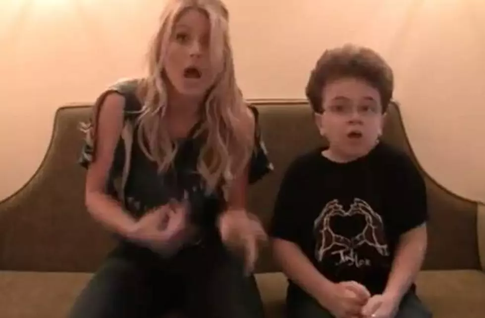 Julianne Hough and YouTube Star Keenan Cahill Take On Blake Shelton’s ‘Footloose’