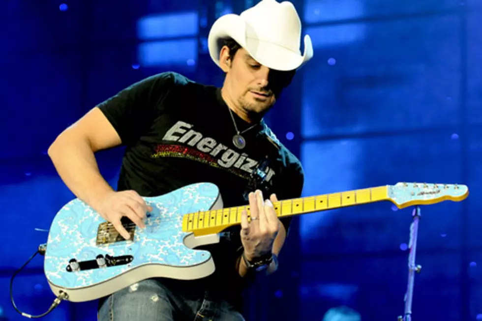 Brad Paisley, the Band Perry + Scotty McCreery Perform Live in Denver &#8211; Exclusive Pictures