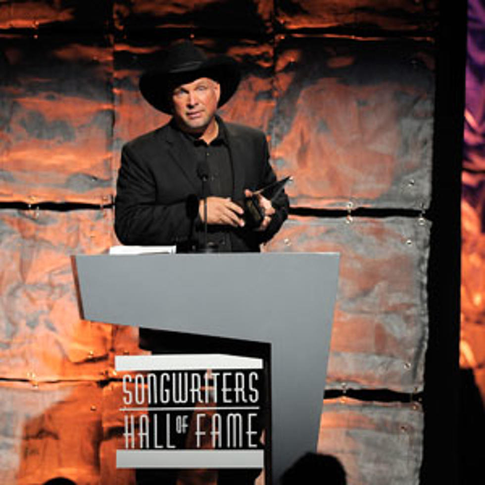 10 Things You Didn&#8217;t Know About Garth Brooks