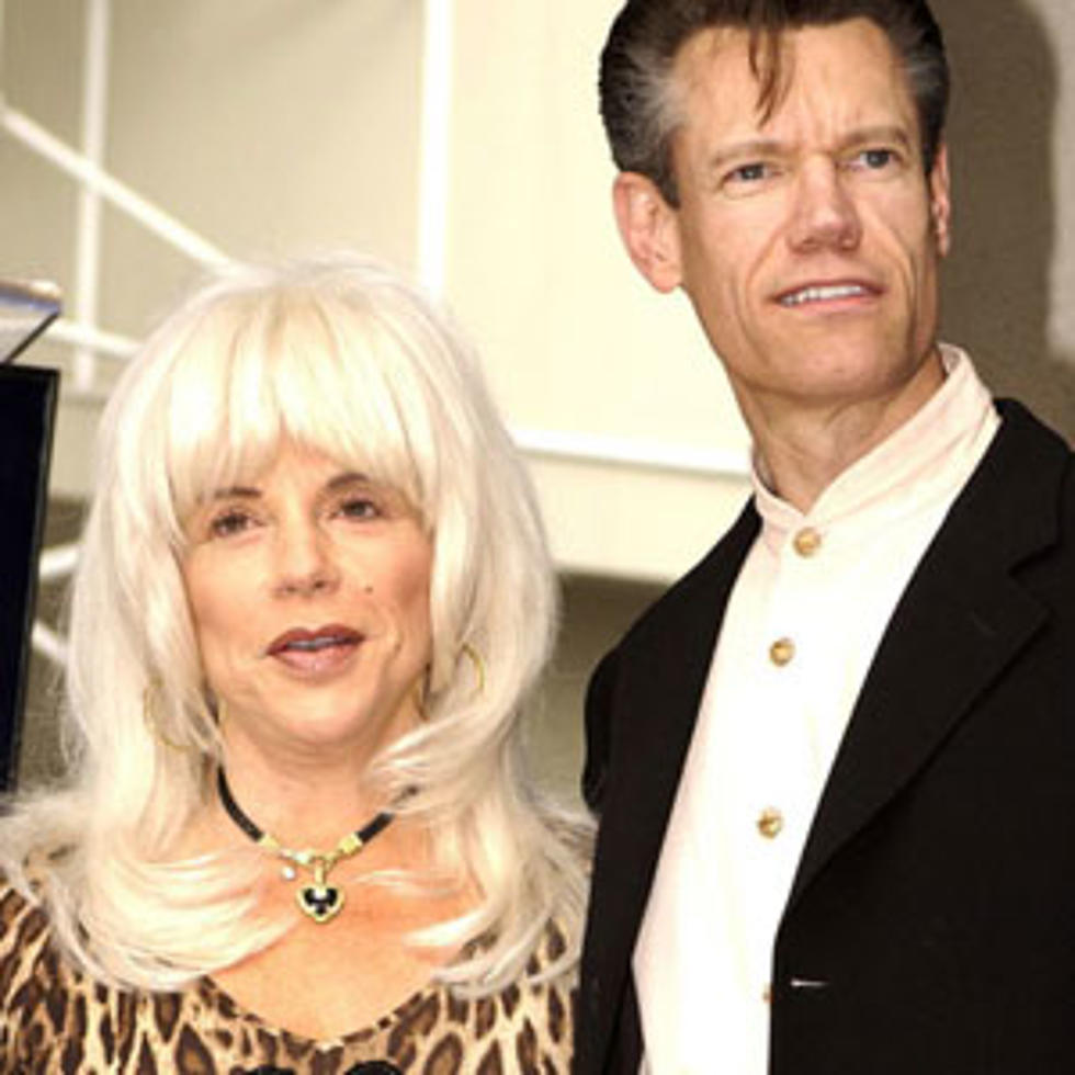 Country Music Feuds &#8211; Randy Travis vs. His Ex-Wife