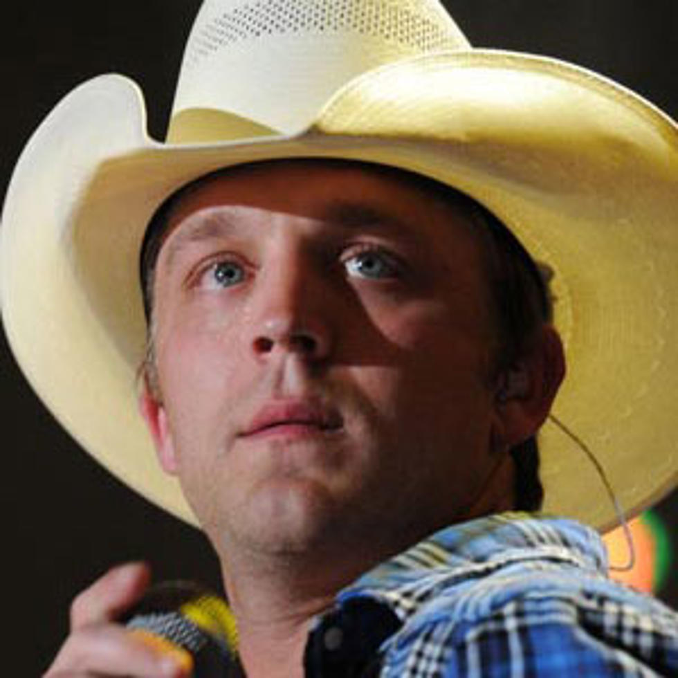 Justin Moore (Again) &#8211; Scary Tour Bus Accidents