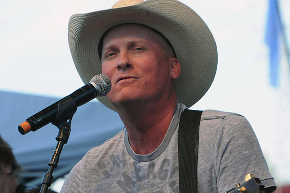 Kevin Fowler Toasts Life’s Important Topics in New ‘Here’s to Me and You’ Video