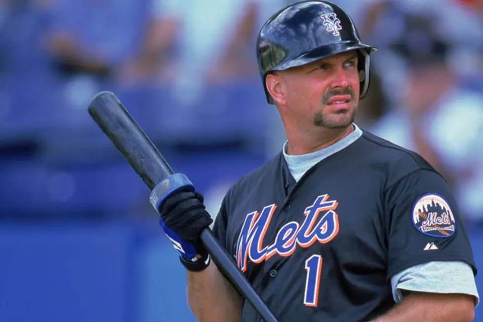 Remember When Garth Played for the Mets?